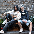 Load image into Gallery viewer, BLUE STREET ART CROP DENIM BLUE
