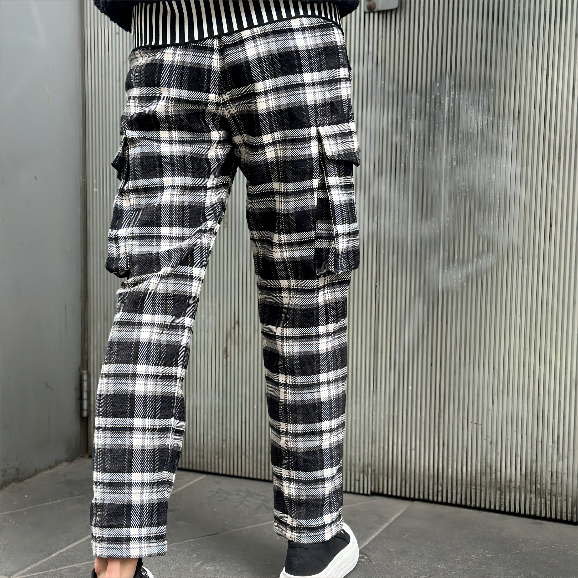 LERROI BLACK POCKET CHECK SWEATPANT BLACK