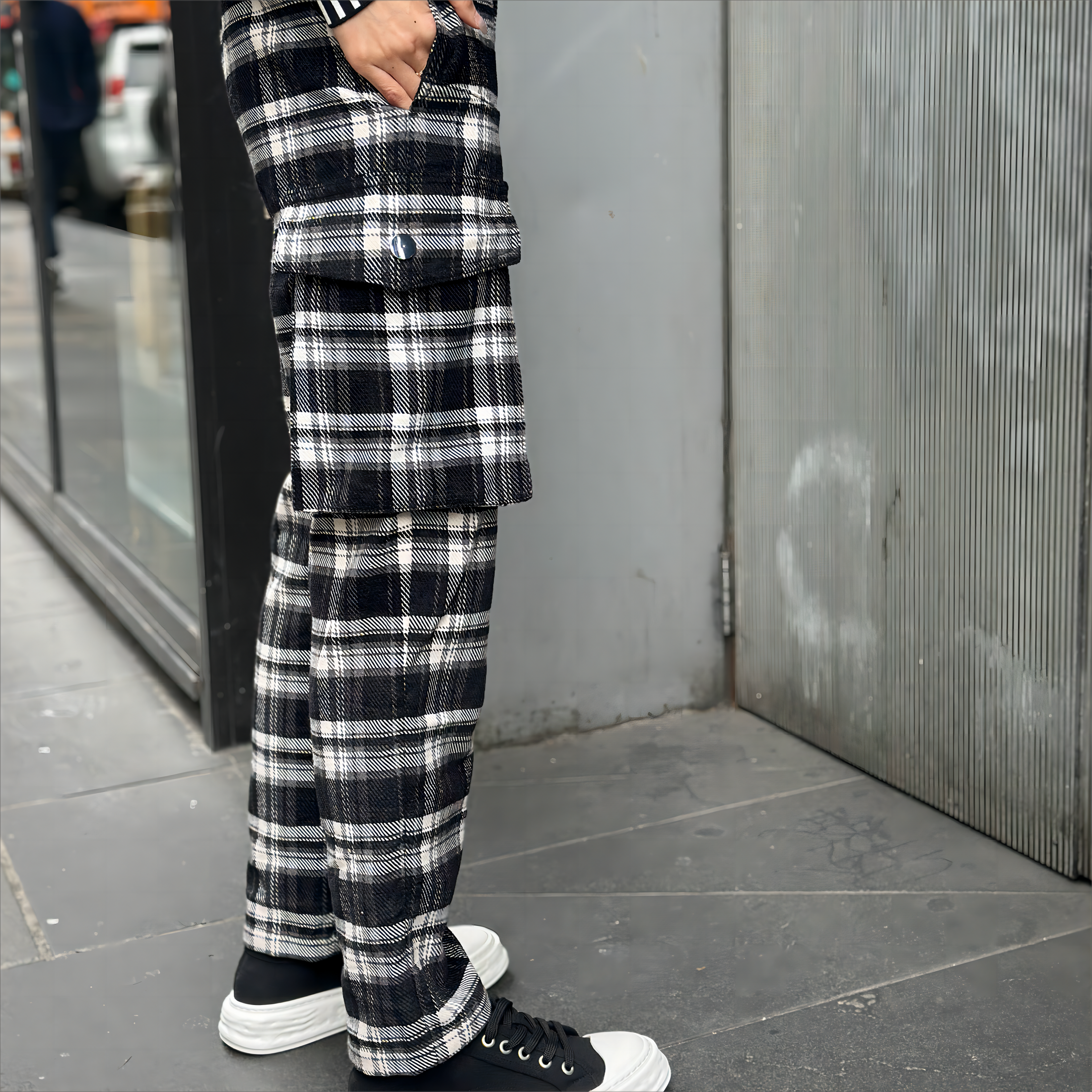 LERROI BLACK POCKET CHECK SWEATPANT BLACK